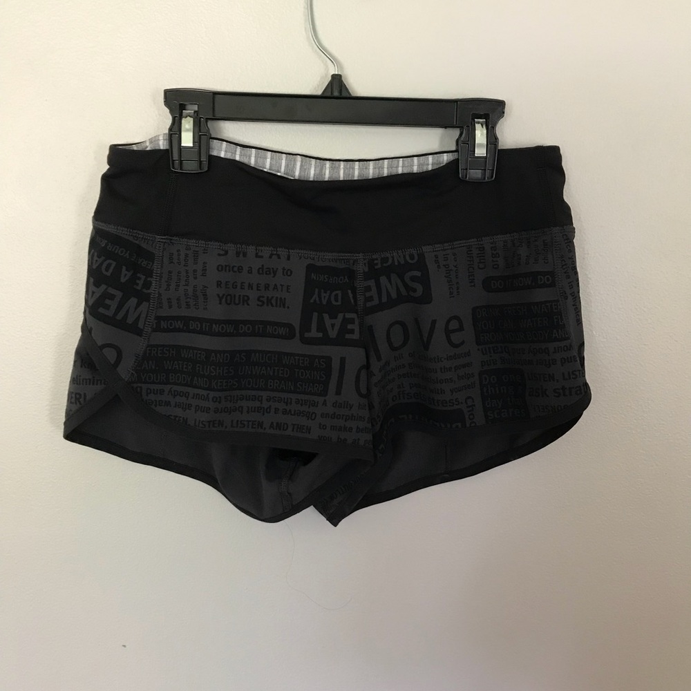 Lululemon graphic speed short